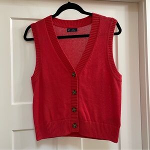 EUC Women’s Gap button up linen blend sweater vest, red, soft, small